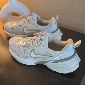 Nike Women's White and Cream Sneakers